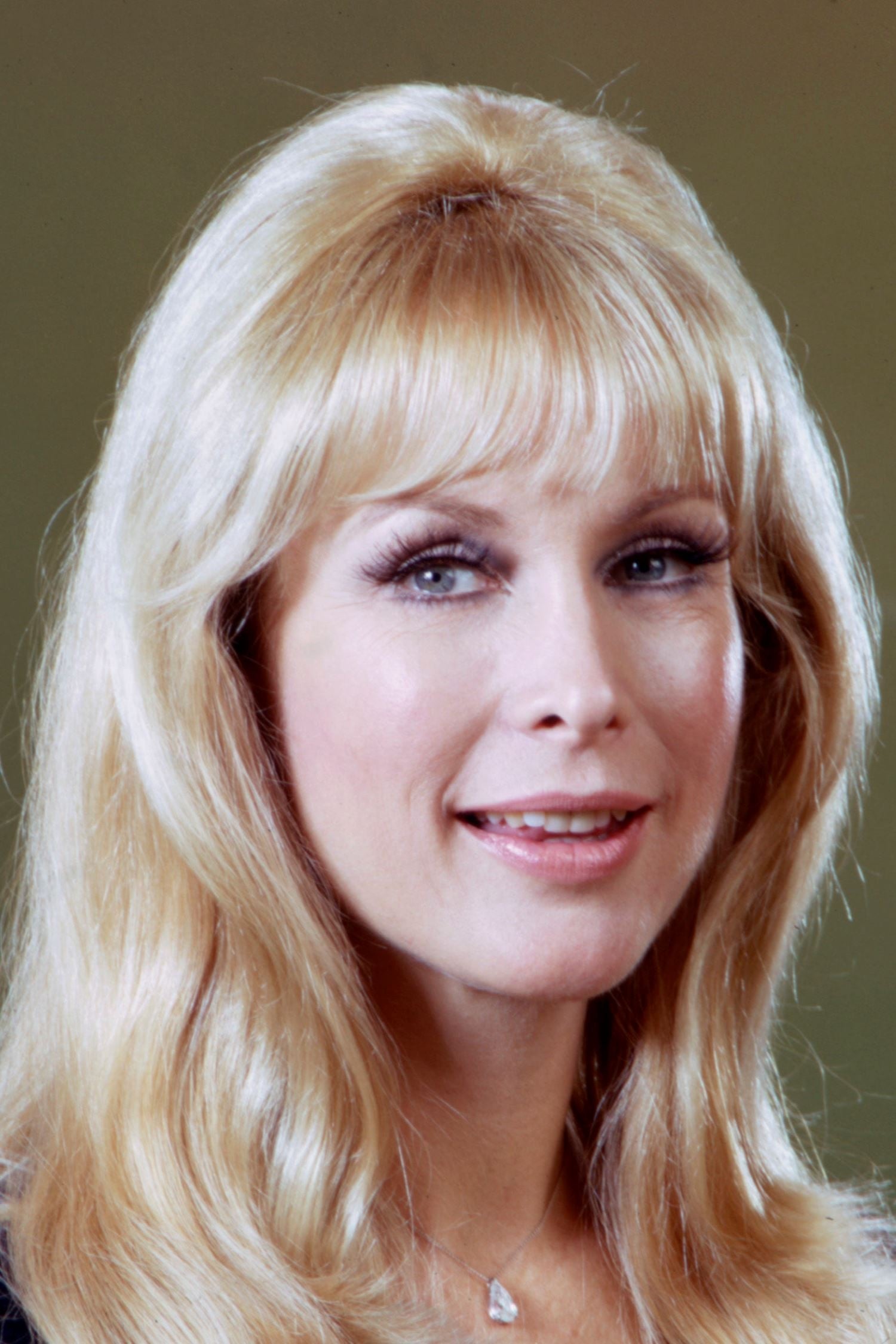 بازیگر Barbara Eden  