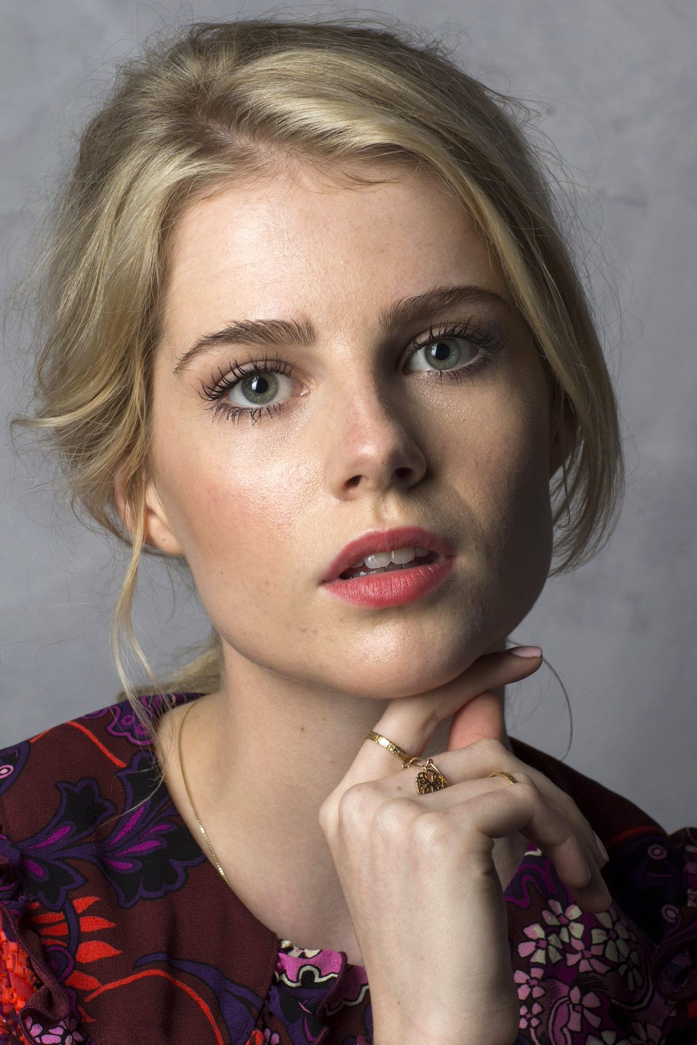 بازیگر Lucy Boynton  