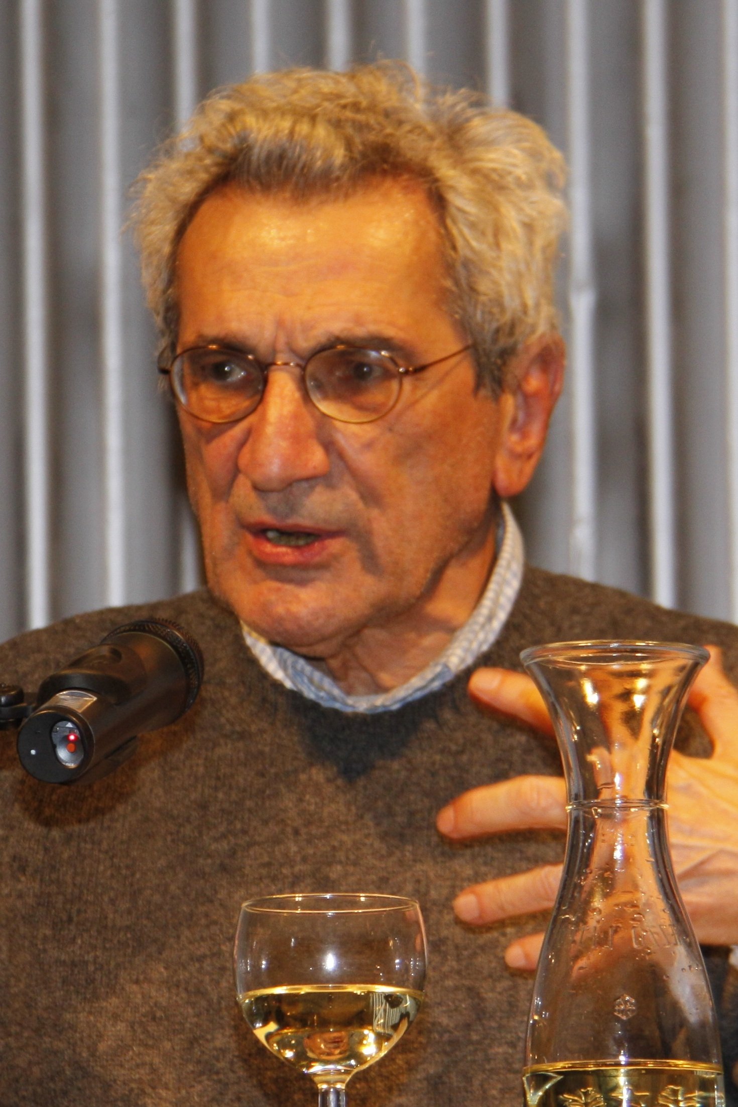 بازیگر Toni Negri  