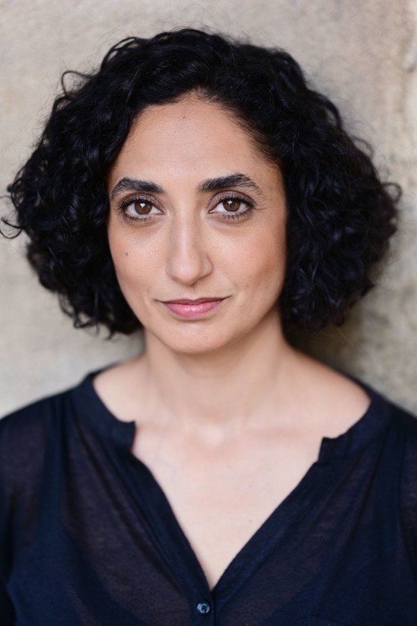 بازیگر Ariella Hirshfeld  