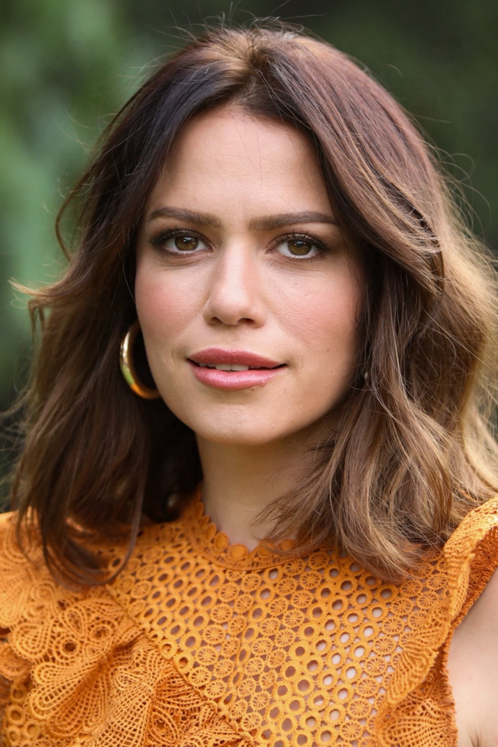 بازیگر Bethany Joy Lenz  