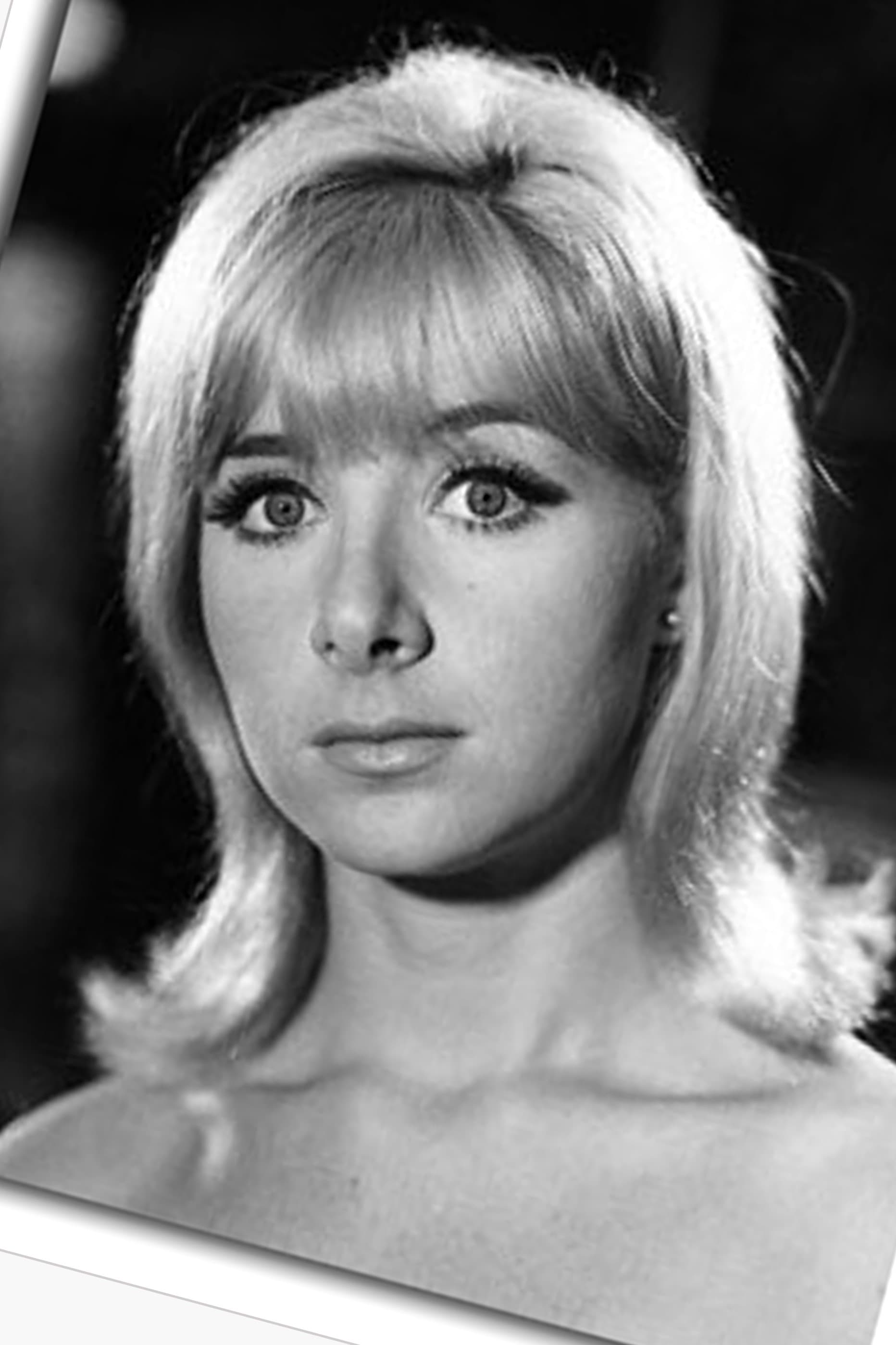 بازیگر Angela Douglas  