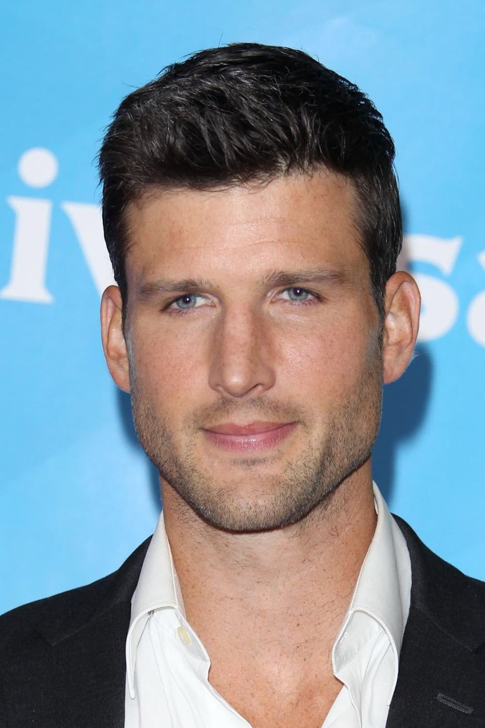 بازیگر Parker Young  