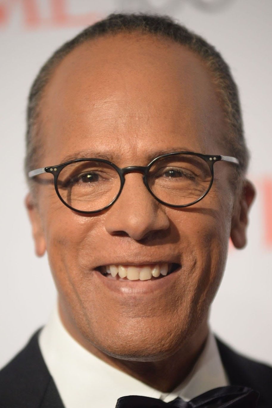 بازیگر Lester Holt  