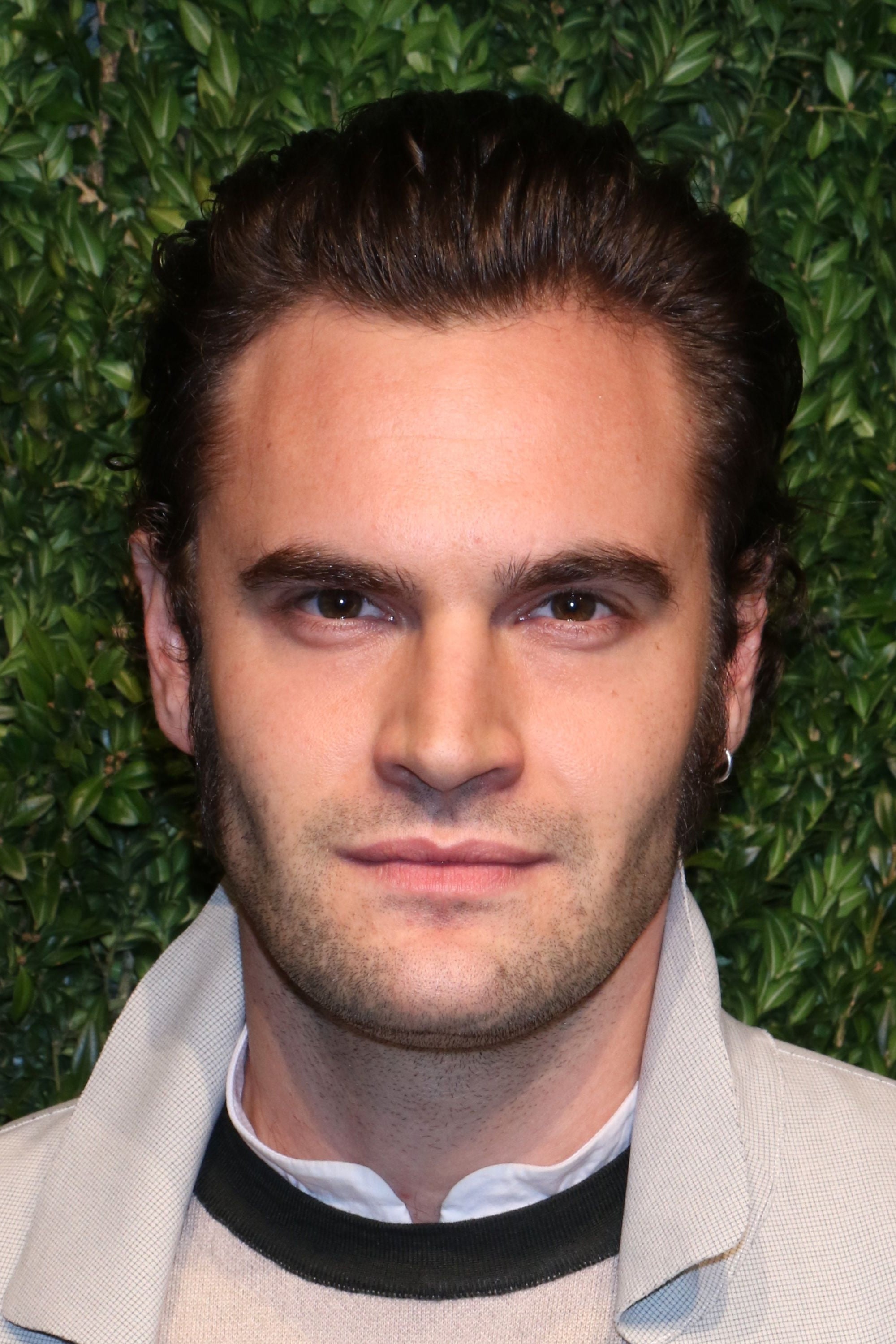 بازیگر Tom Bateman  