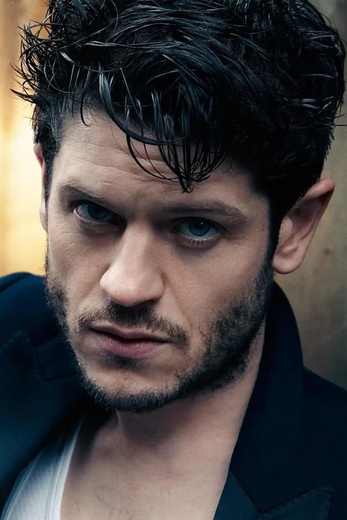 بازیگر Iwan Rheon  