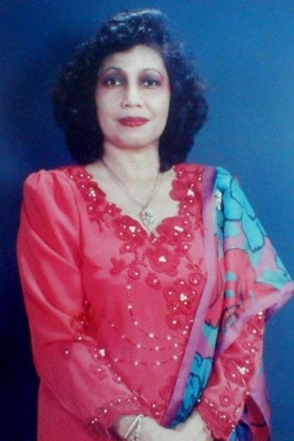 بازیگر Julie Faridah  