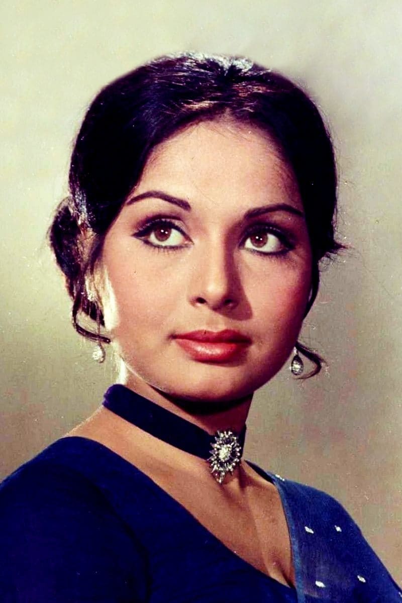 بازیگر Rakhee Gulzar  