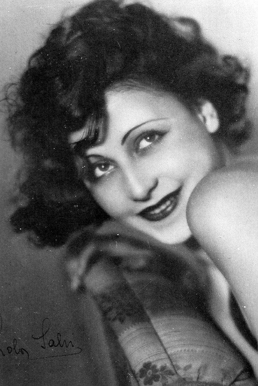 بازیگر Lola Salvi  