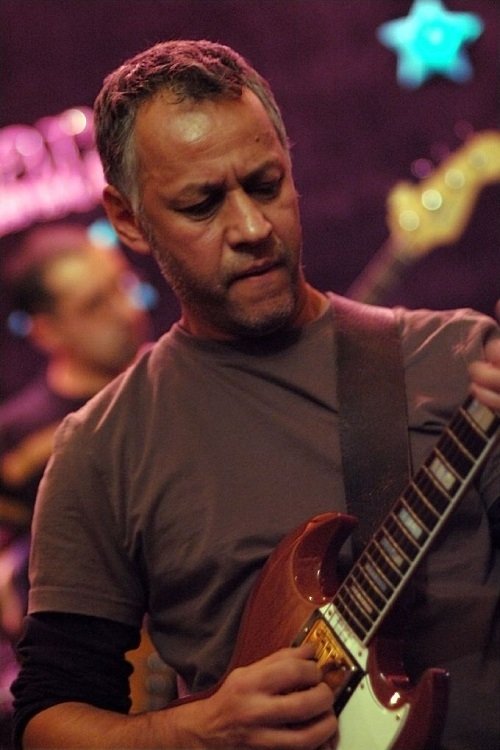 بازیگر Chester Kamen  