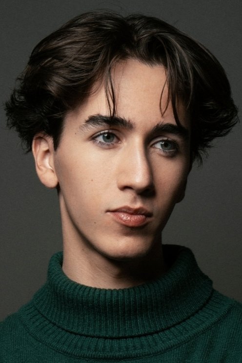 بازیگر Axel Madrazo  