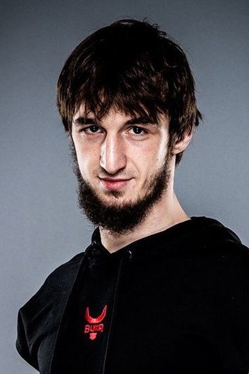 بازیگر Khasan Magomedsharipov  
