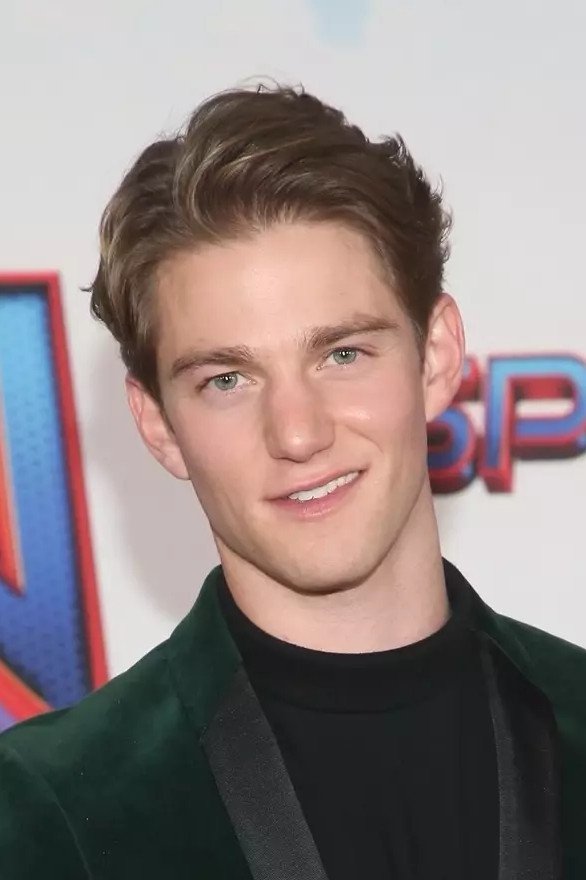 بازیگر Nico Greetham  