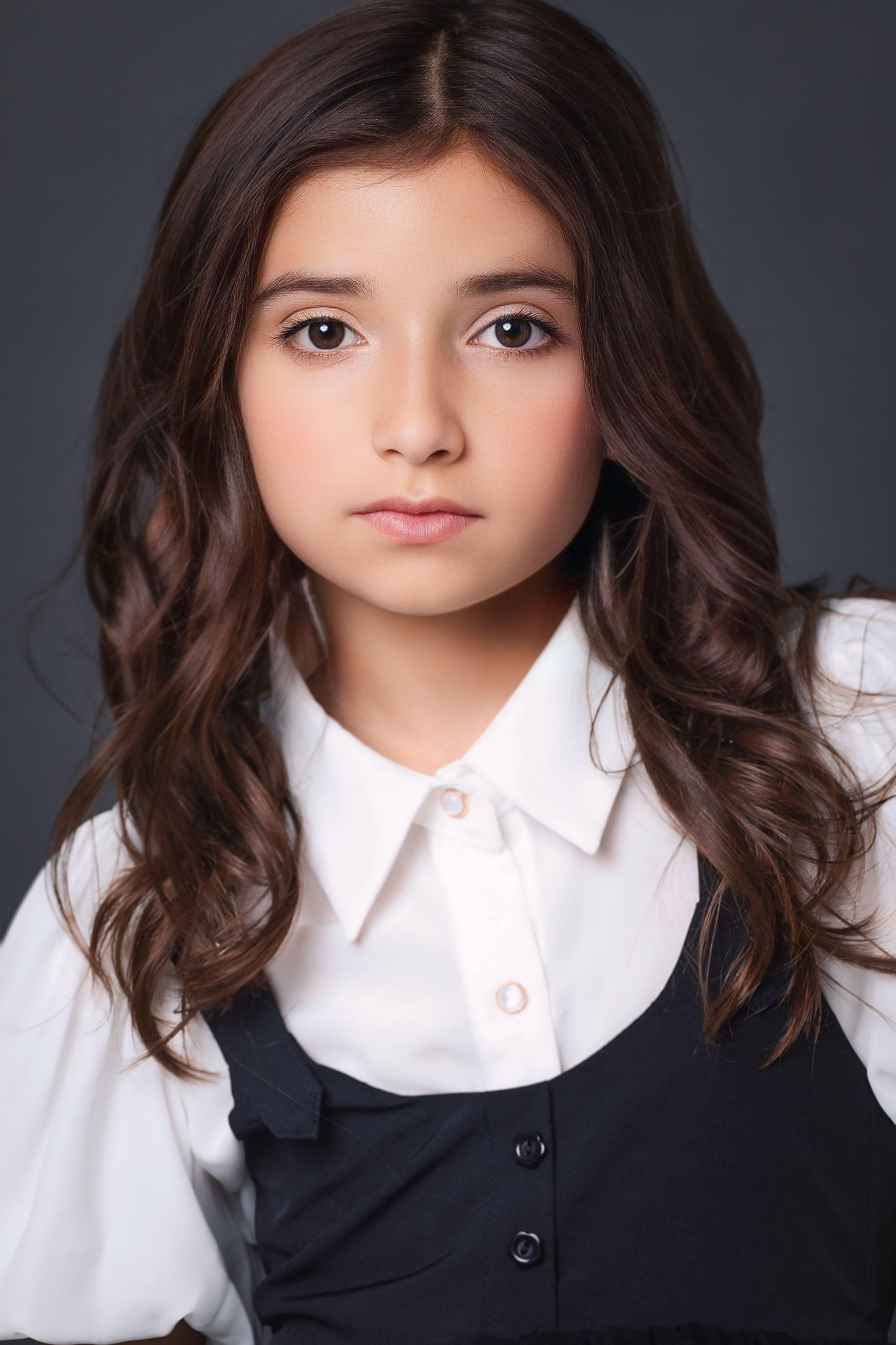 بازیگر Kenzie Grey  