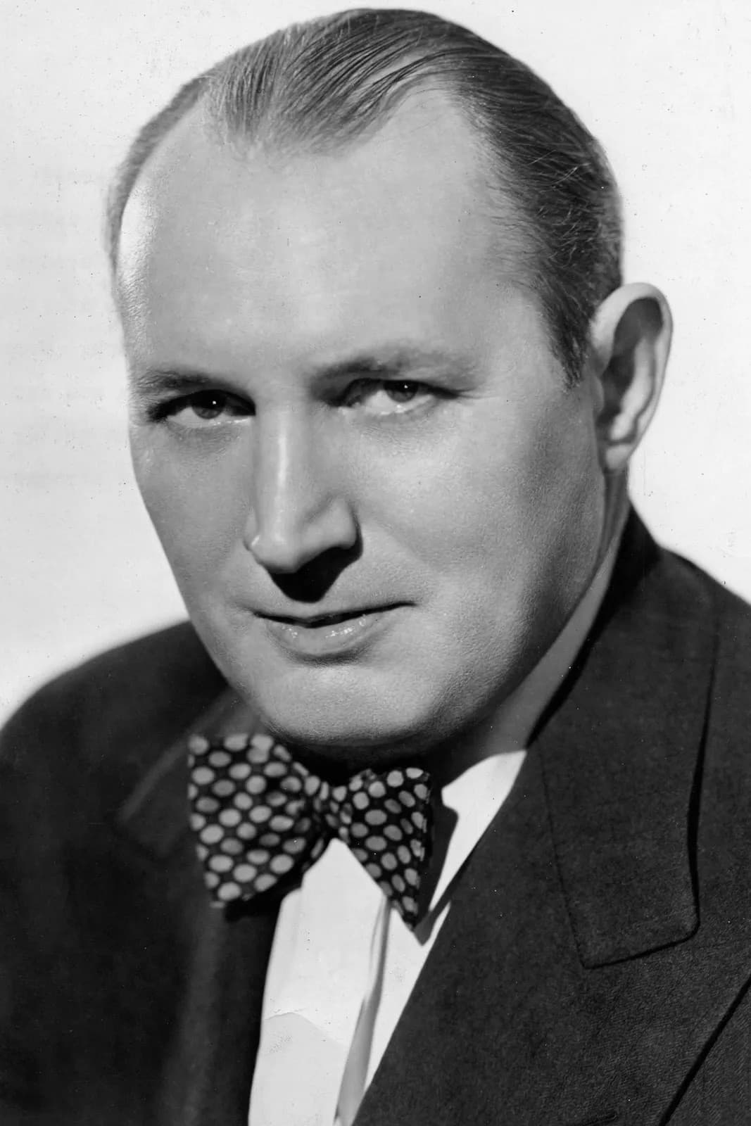 بازیگر Robert L. Ripley  