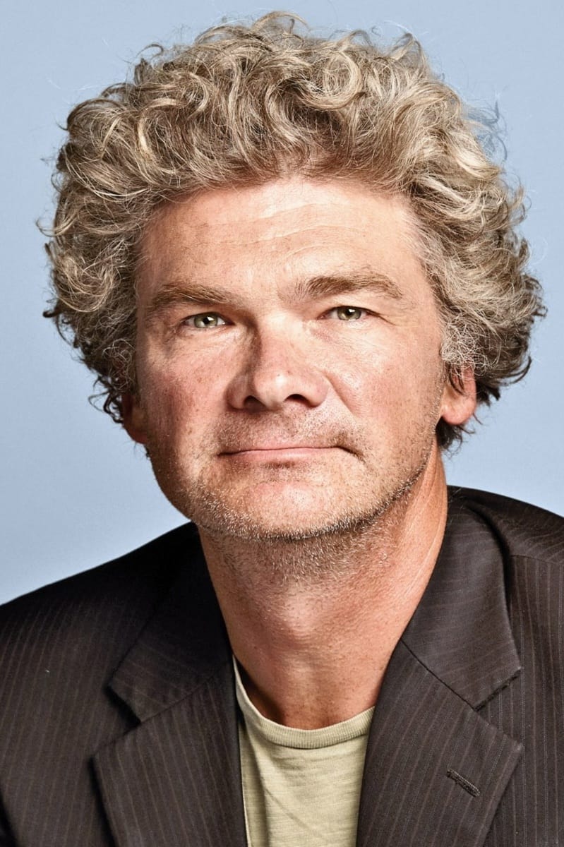 بازیگر Simon Farnaby  