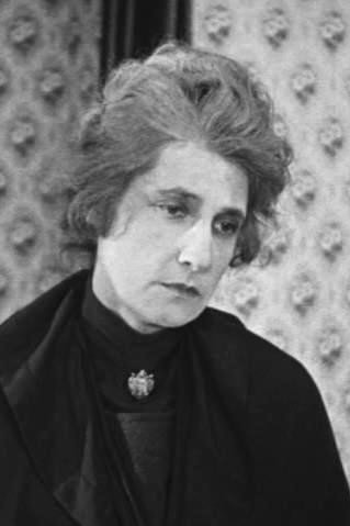 بازیگر Claire Prélia  