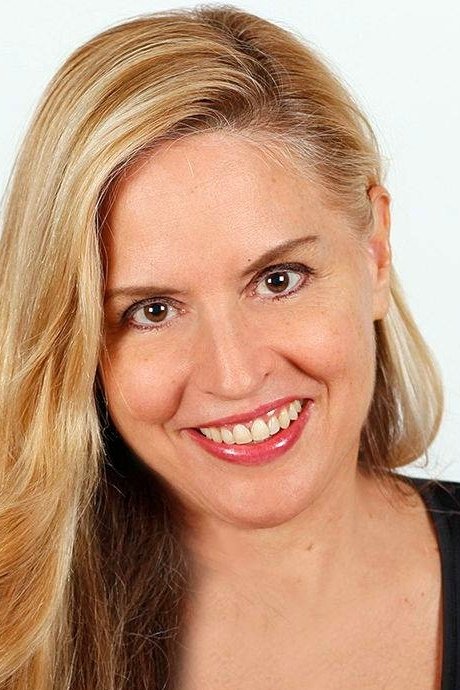 بازیگر Stephanie Slama  