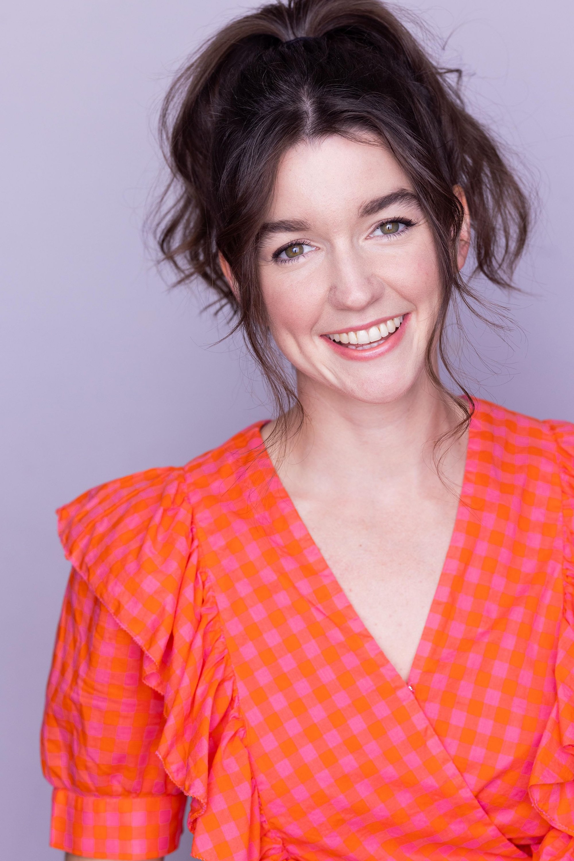بازیگر Caroline Cummings  