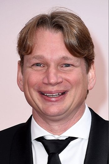 بازیگر Dan DeLeeuw  