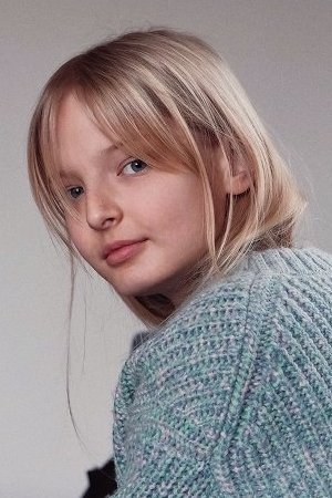 بازیگر Emílie Páclová  