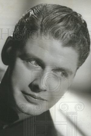 بازیگر Hamish Menzies  