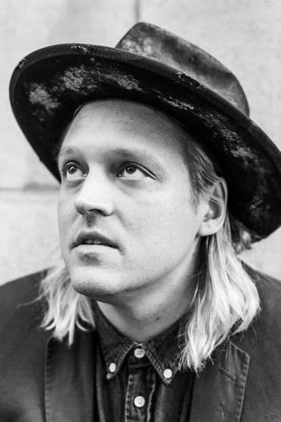 بازیگر Win Butler  