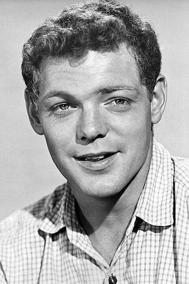 بازیگر James MacArthur  