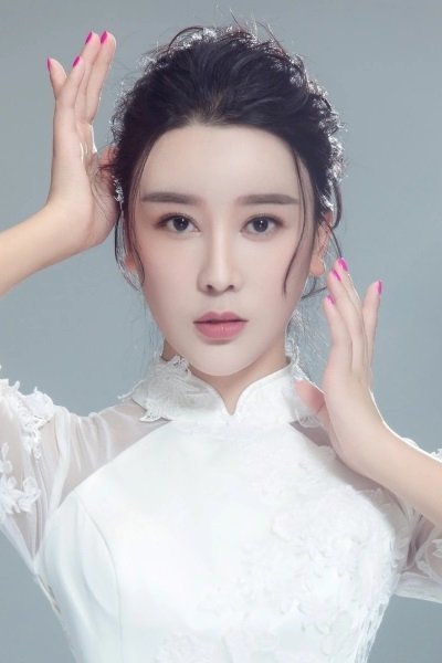 بازیگر 侍宣如  