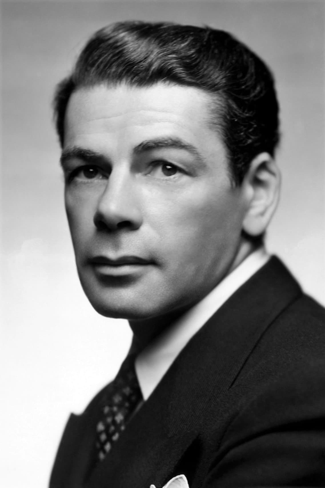 بازیگر Paul Muni  