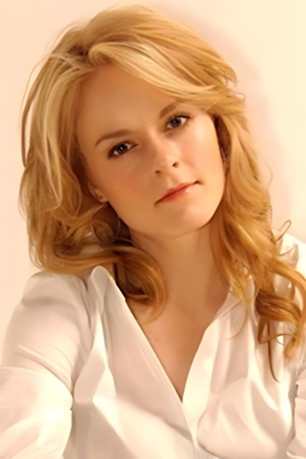 بازیگر Corinna Chamberlain  