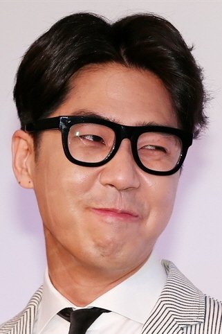 بازیگر Jung Joon-il  