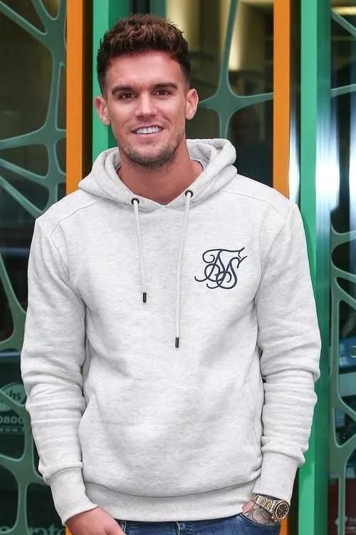 بازیگر Gary Beadle  