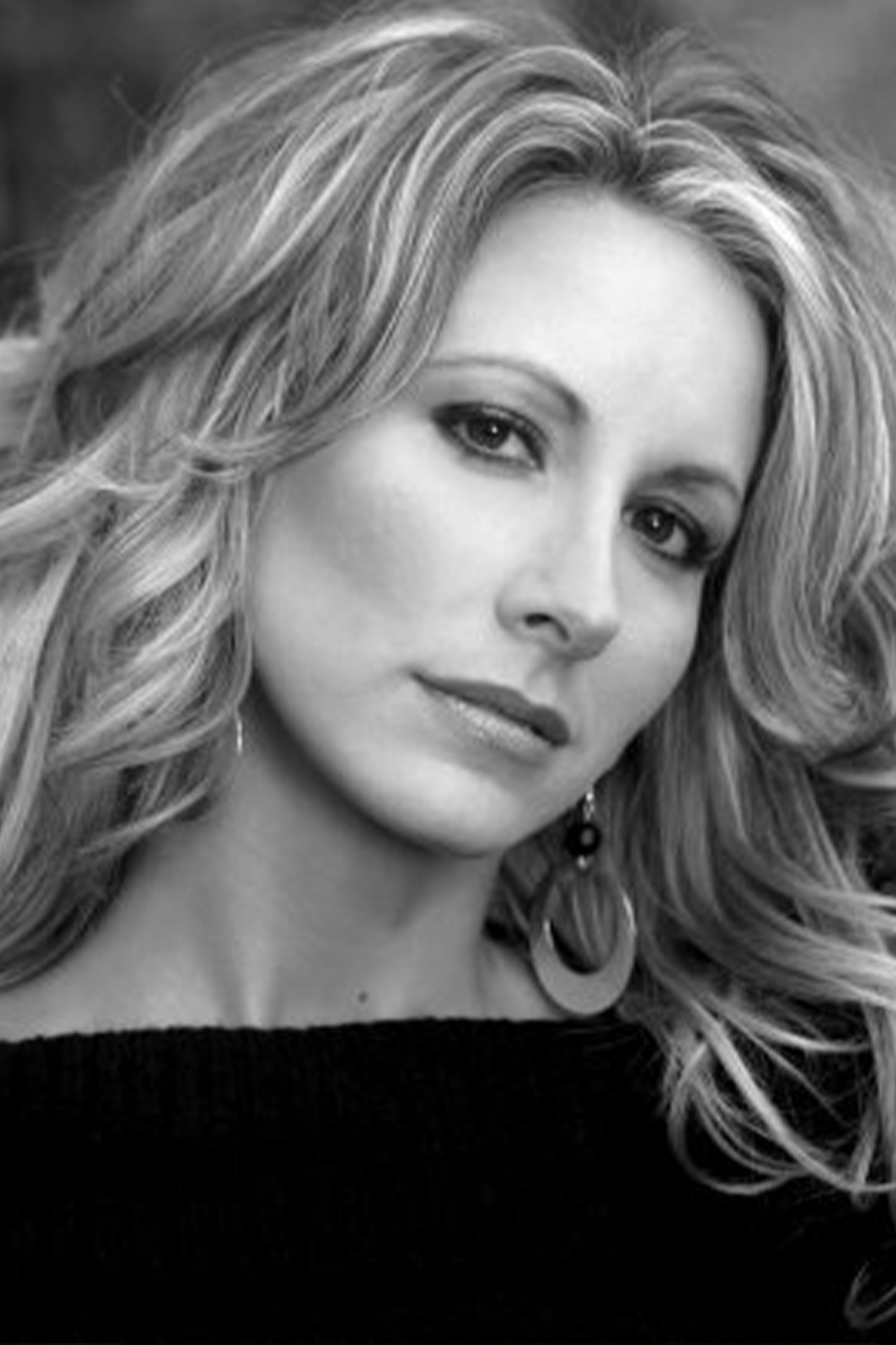 بازیگر April Taylor Barnes  
