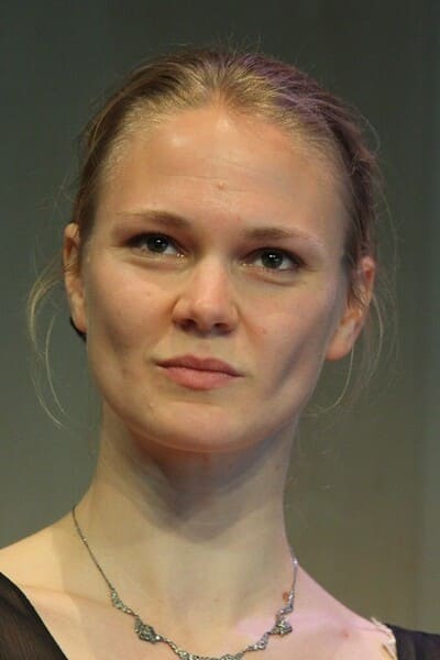 بازیگر Maaike Bakker  