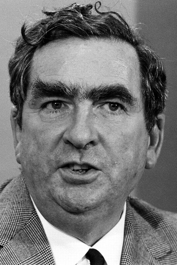 بازیگر Denis Healey  