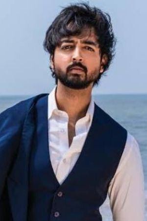 بازیگر Priyaank Sharma  