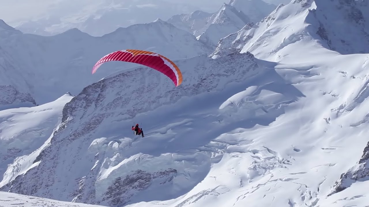 Ueli Steck - Paraglides Between Mountains In The Swiss Alps|Ueli Steck - Paraglides Between Mountains In The Swiss Alps
