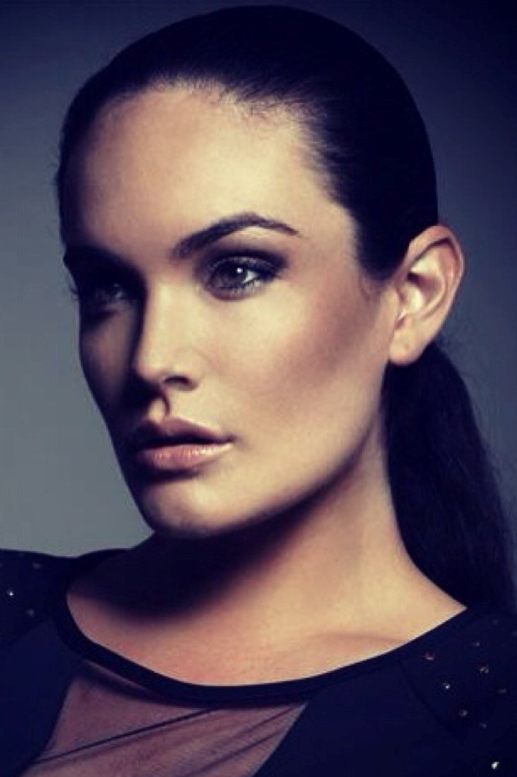 بازیگر Kate Hislop  