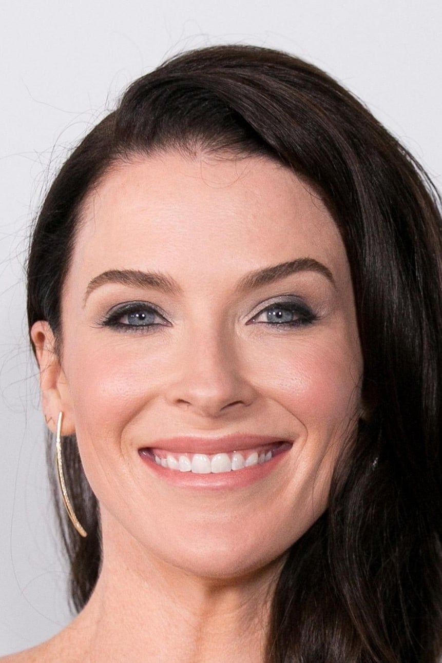 بازیگر Bridget Regan  