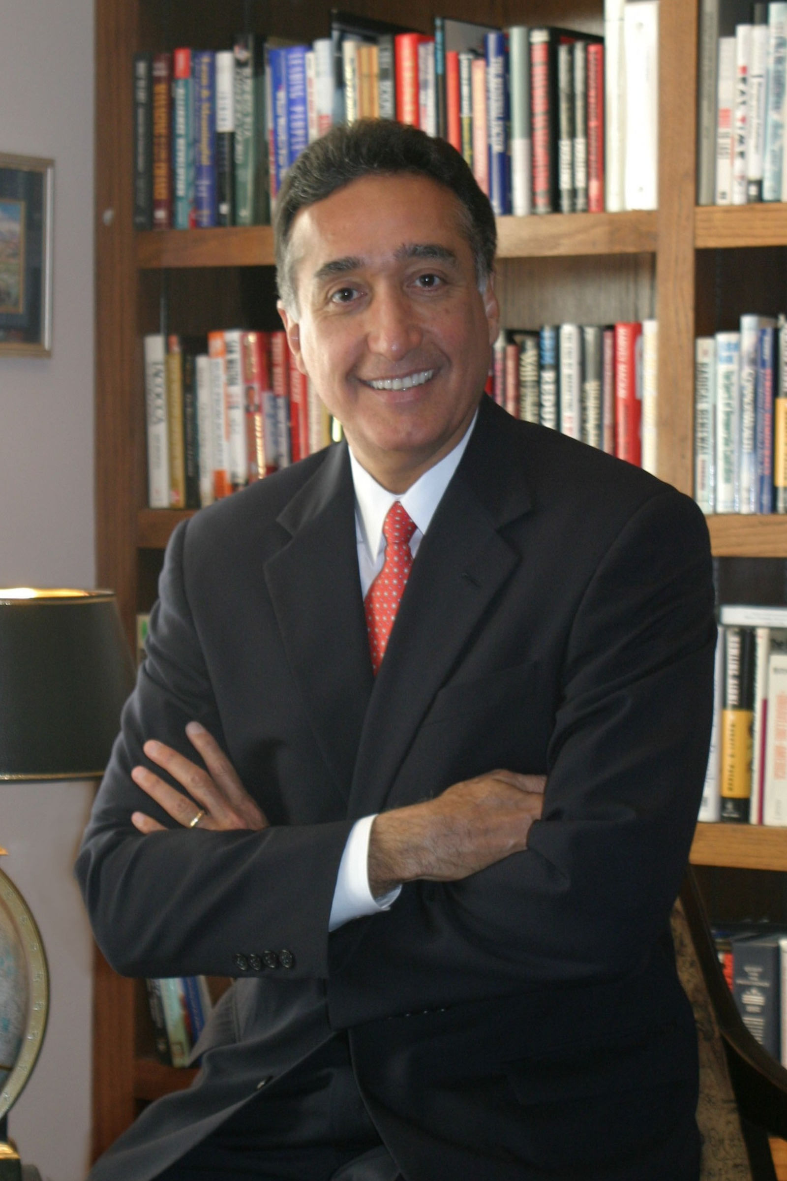 بازیگر Henry Cisneros  