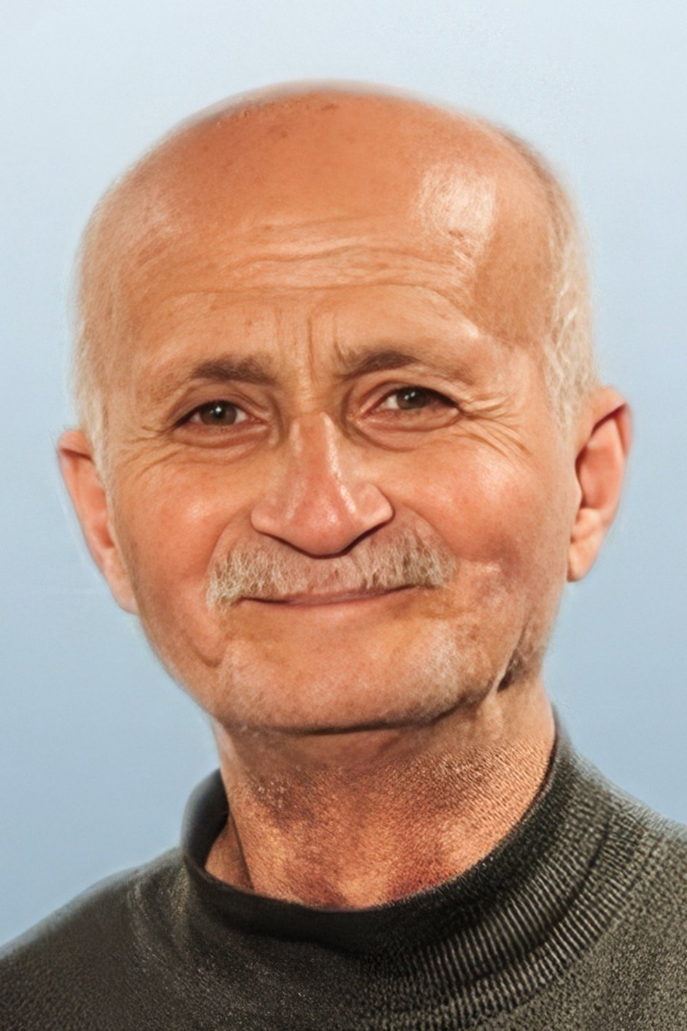 بازیگر Bekir Annıak  