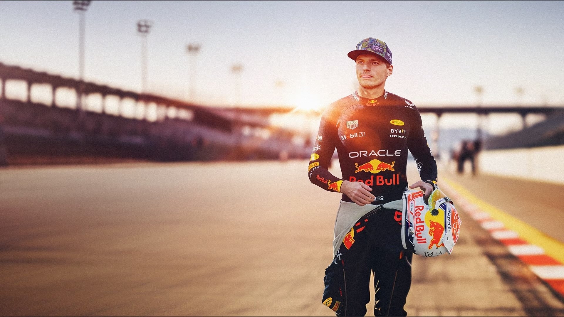 Max Verstappen - Off the Beaten Track|Max Verstappen - Off the Beaten Track