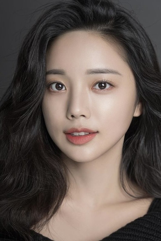 بازیگر Shin Ga-eun  