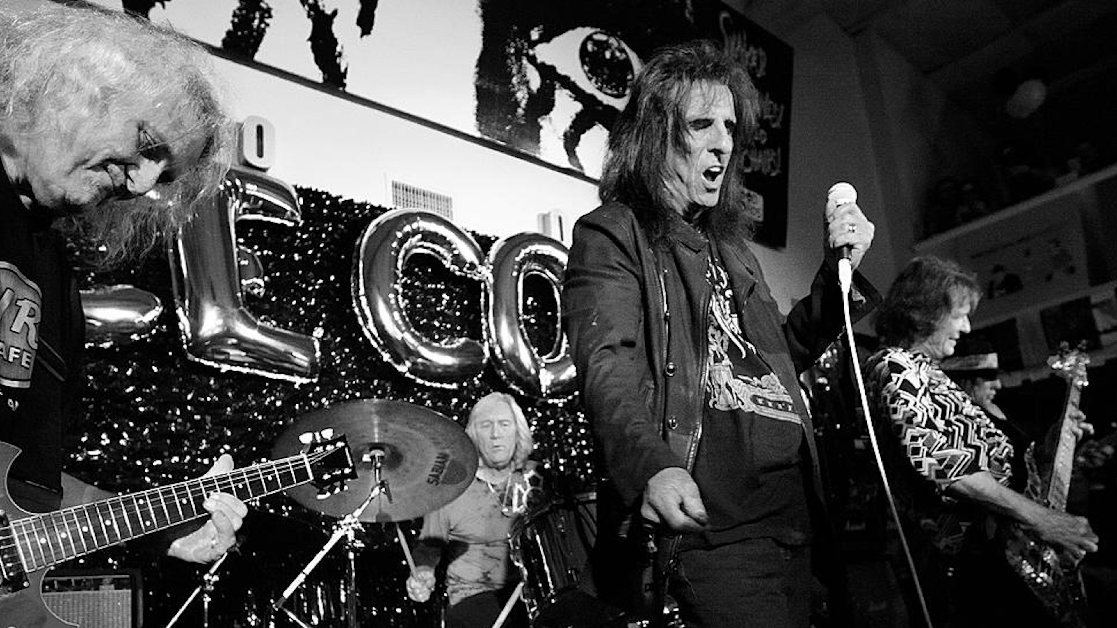 Alice Cooper: Live from the Astroturf|Alice Cooper: Live from the Astroturf