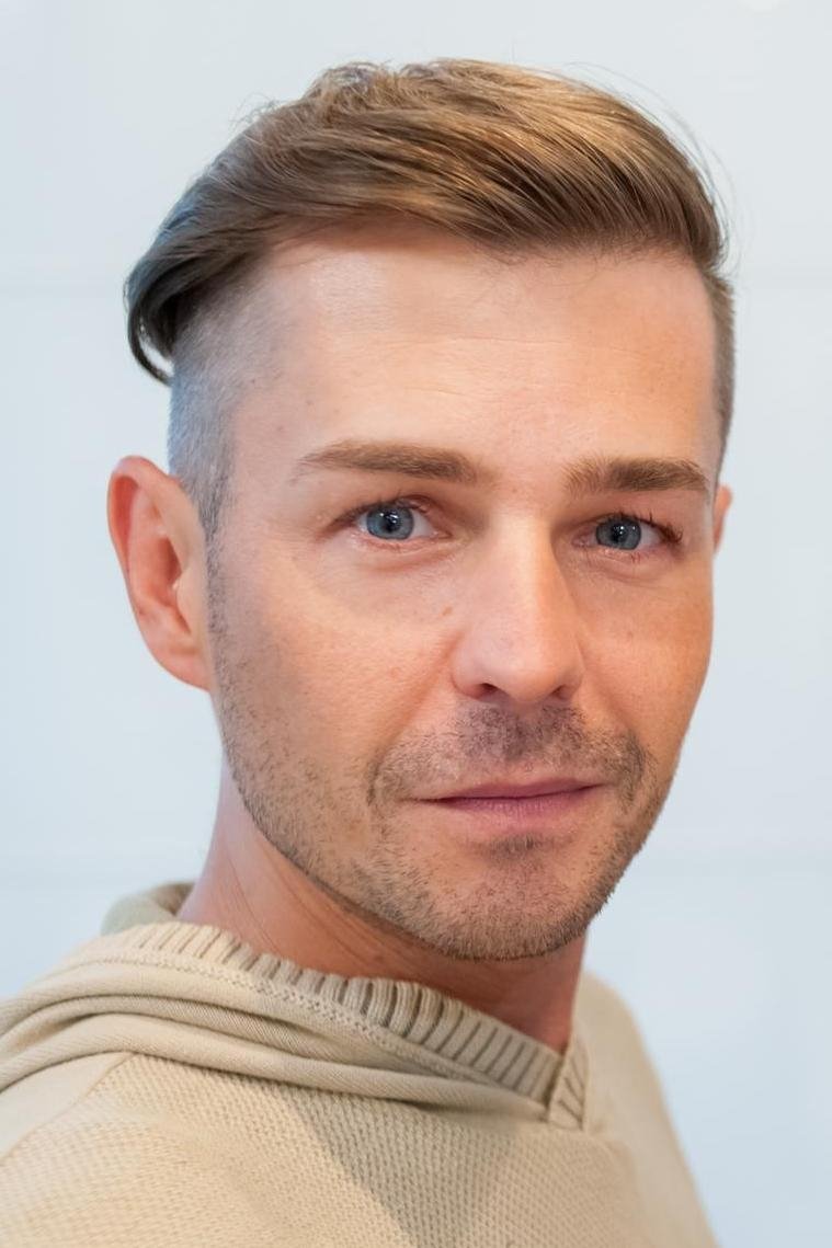 بازیگر Tomasz Schmidt  